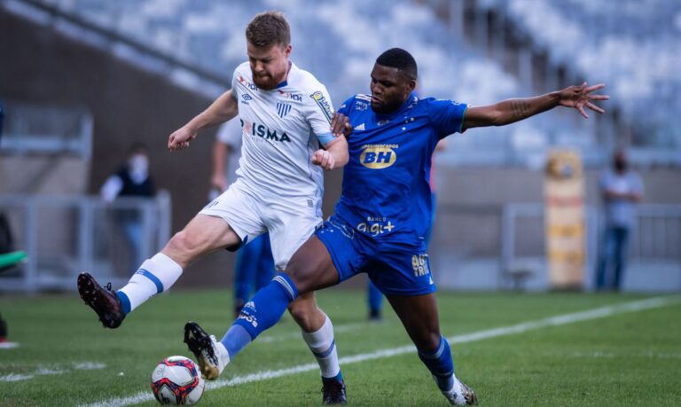 Avaí atropela no Mineirão e deixa Cruzeiro perto do Z4 da Série B