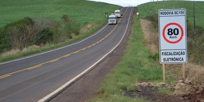 Pelo Estado | Estudo da Fiesc aponta problemas em mais de 1 mil km em rodovias de SC