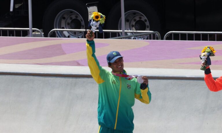 Prata de Kelvin Hoefler, no skate, é a primeira medalha brasileira em Tóquio