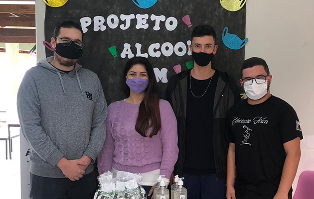 Estudantes de Santa Rosa participam  de projeto de produção de álcool em gel