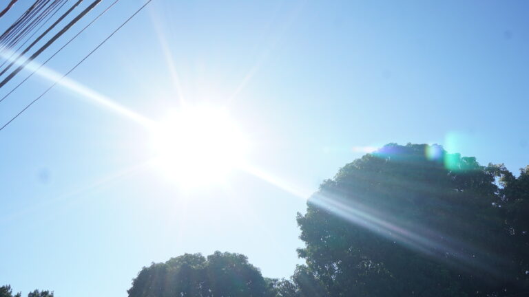 O TEMPO E A TEMPERATURA: Temperaturas seguem em elevação na região Sul, neste domingo