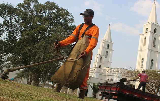 Santa Rosa do Sul celebra padroeira com praça revitalizada