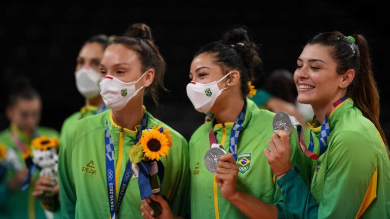 Brasil fica em 12º nas Olimpíadas, a melhor classificação da história